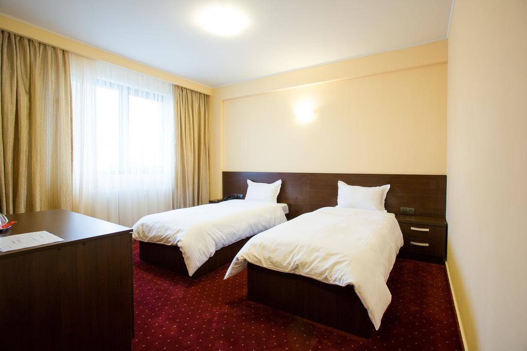 Hotel Athos Voluntari Номер фото